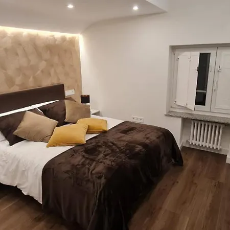 Διαμέρισμα Atico De Diseno En El Centro Οβιέδο